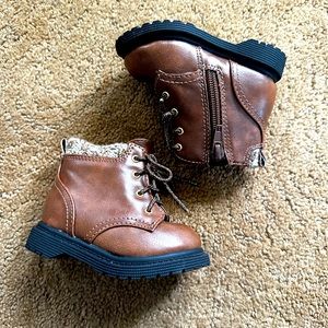 Wonder Nation Boots
Size 3 baby girl boots